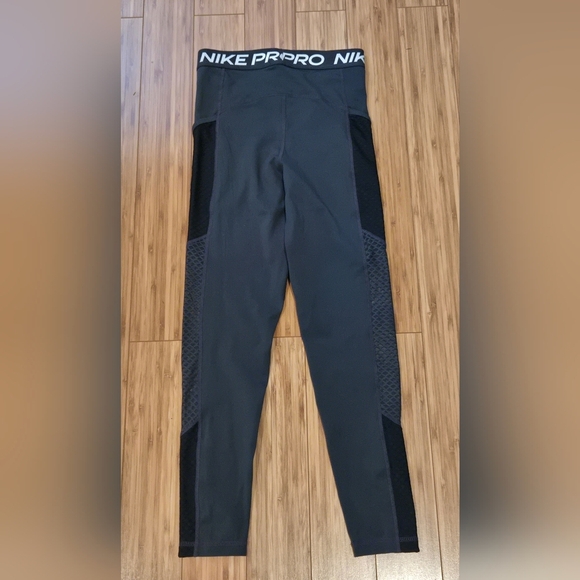 NWOT Nike Pro Dark Gray Leggings - Picture 9 of 10